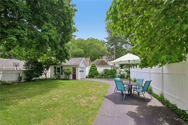 390 Winona Boulevard, Irondequoit, NY 14617