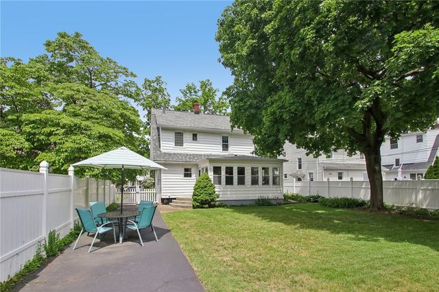 390 Winona Boulevard, Irondequoit, NY 14617