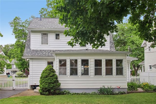 390 Winona Boulevard, Irondequoit, NY 14617