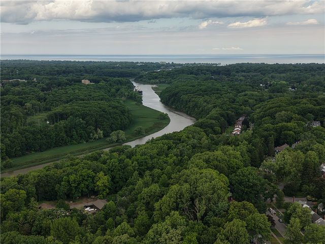 390 Winona Boulevard, Irondequoit, NY 14617