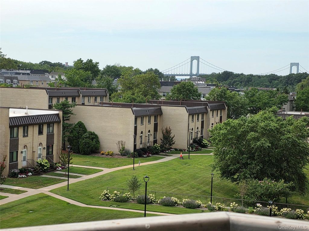 18-05 215th Street 5D, Bayside, NY 11360 — photo 2