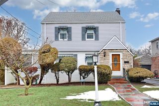 669 Ramapo Road, Teaneck, NJ 07666