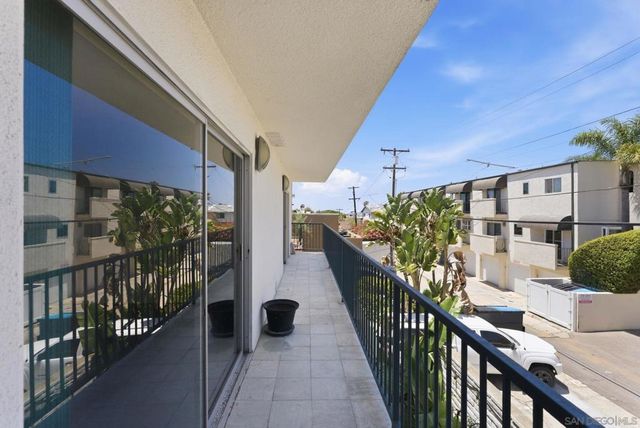 356 Playa Del Norte 8, La Jolla, CA 92037