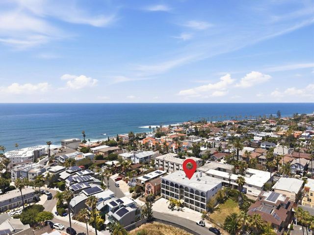 356 Playa Del Norte 8, La Jolla, CA 92037