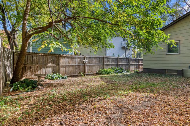 687 Dover Street NE, Fridley, MN 55432