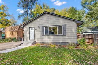 687 Dover Street NE, Fridley, MN 55432