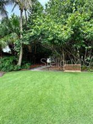 521 NEPTUNE AVENUE, Longboat Key, FL 34228