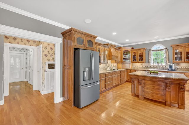 2015 Spry Rd, Bradyville, TN 37026