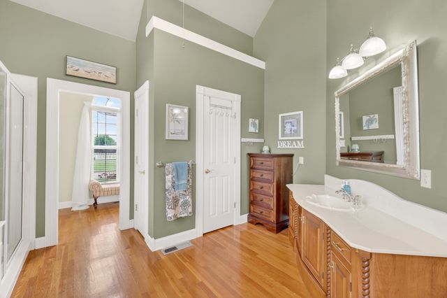 2015 Spry Rd, Bradyville, TN 37026