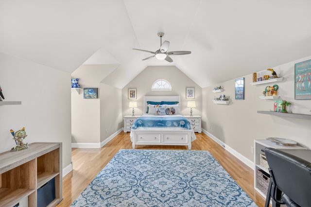 2015 Spry Rd, Bradyville, TN 37026