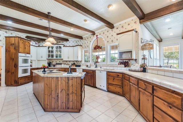 17270 FM 112, Thrall, TX 76578