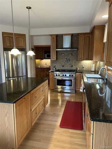 58548 Cory Lake Drive, Washington, MI 48094