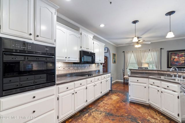 4445 Windslet Cove, Southaven, MS 38672