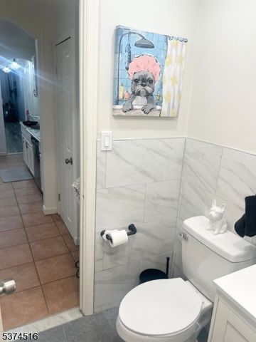 437 Maple Ave, Elizabeth City, NJ 07202