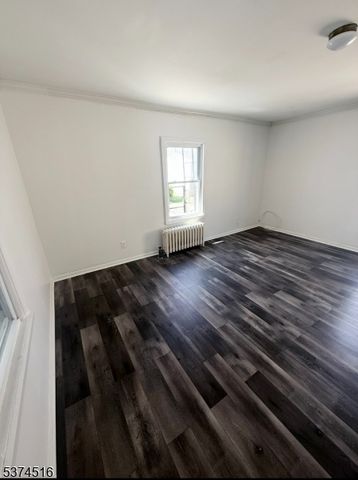 437 Maple Ave, Elizabeth City, NJ 07202