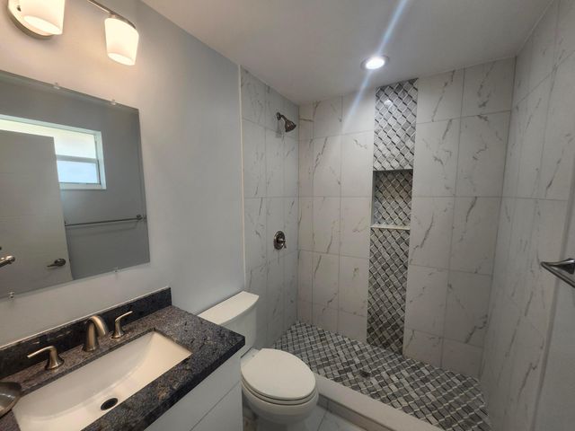 511 N 60th Way East Apartment, Hollywood, FL 33024