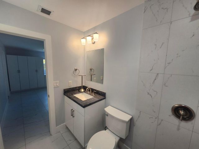 511 N 60th Way East Apartment, Hollywood, FL 33024