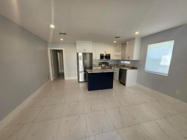 511 N 60th Way East Apartment, Hollywood, FL 33024