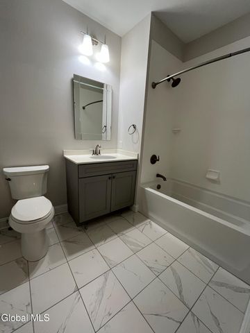 130 Excelsior Avenue 308, Saratoga Springs, NY 12866