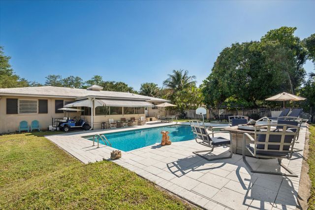 4011 SW 2nd Street, Plantation, FL 33317