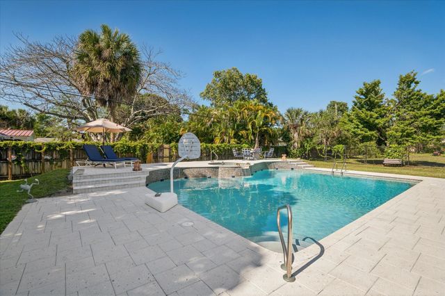 4011 SW 2nd Street, Plantation, FL 33317