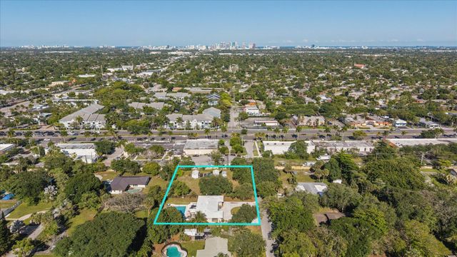 4011 SW 2nd Street, Plantation, FL 33317