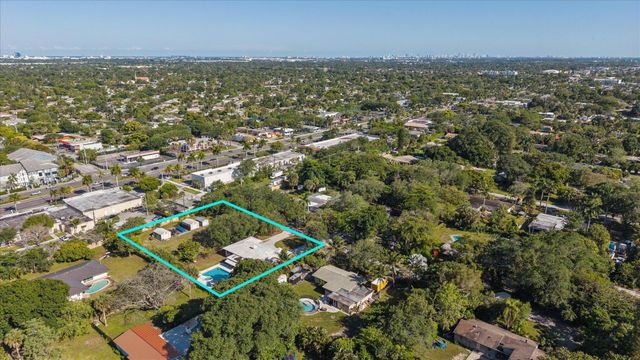 4011 SW 2nd Street, Plantation, FL 33317