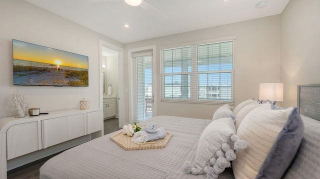 12413 GULF BREEZE TERRACE, Cortez, FL 34215