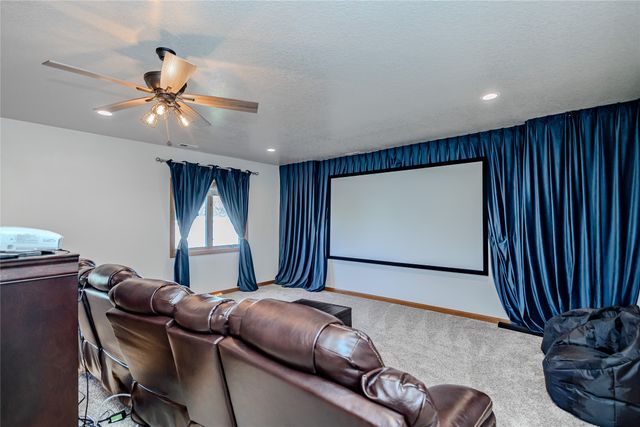 1310 NE 28th Street, Ankeny, IA 50021