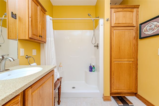 1310 NE 28th Street, Ankeny, IA 50021