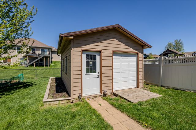 1310 NE 28th Street, Ankeny, IA 50021