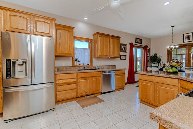 1310 NE 28th Street, Ankeny, IA 50021