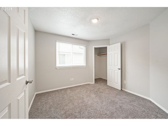 7829 Ne 24TH Ct, Vancouver, WA 98665