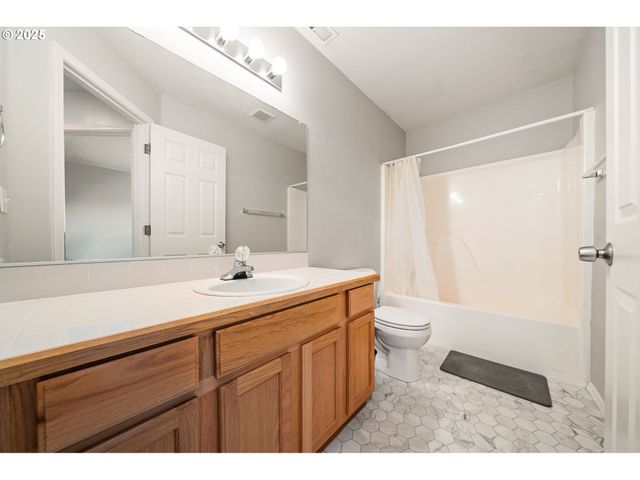 7829 Ne 24TH Ct, Vancouver, WA 98665