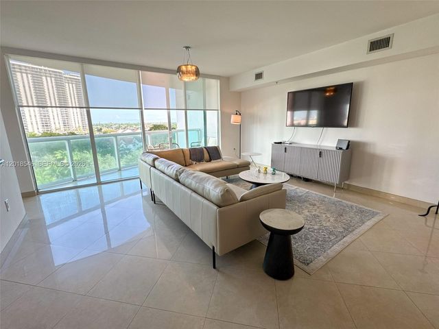 19400 Turnberry Way 531, Aventura, FL 33180