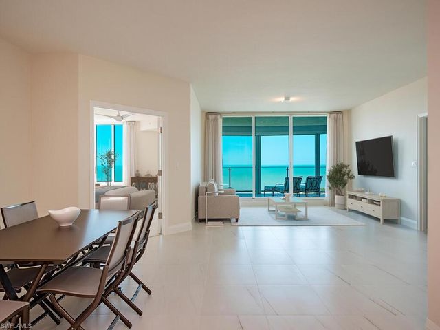 60 Seagate DR # 1702, Naples, FL 34103