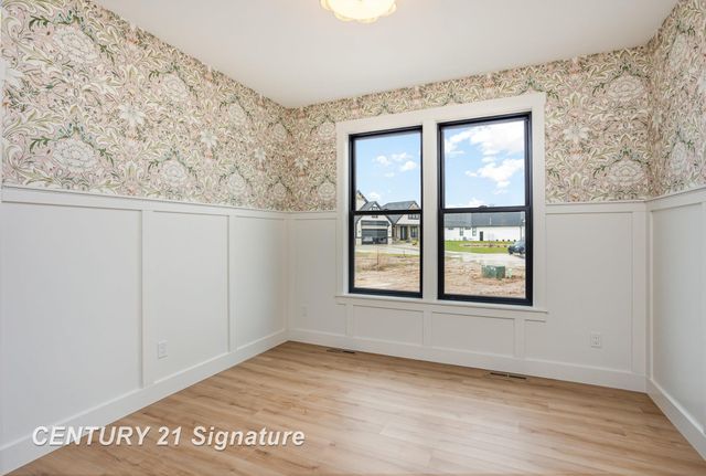 72 E Grove Court, Freeland, MI 48623