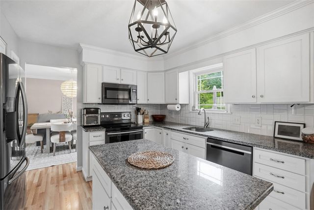 333 Warrick Dr, Seven Fields Boro, PA 16046