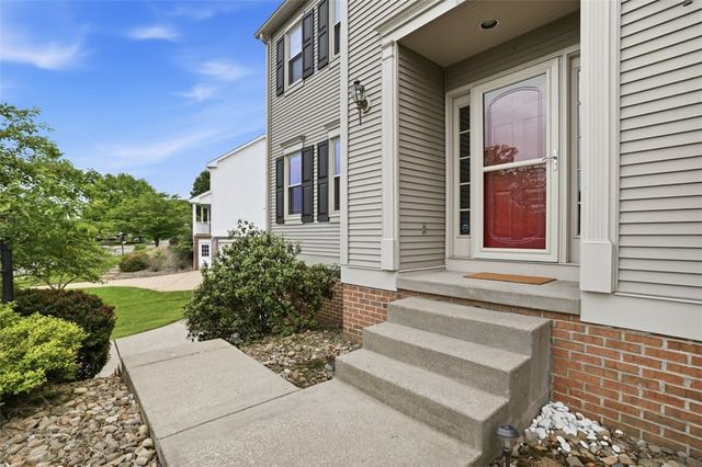 333 Warrick Dr, Seven Fields Boro, PA 16046