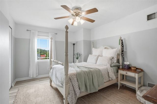 333 Warrick Dr, Seven Fields Boro, PA 16046
