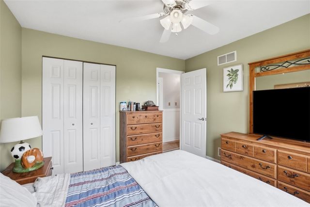 333 Warrick Dr, Seven Fields Boro, PA 16046