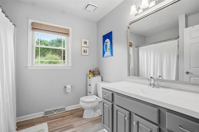 333 Warrick Dr, Seven Fields Boro, PA 16046