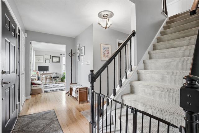 333 Warrick Dr, Seven Fields Boro, PA 16046