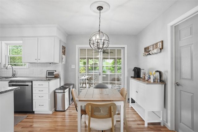 333 Warrick Dr, Seven Fields Boro, PA 16046