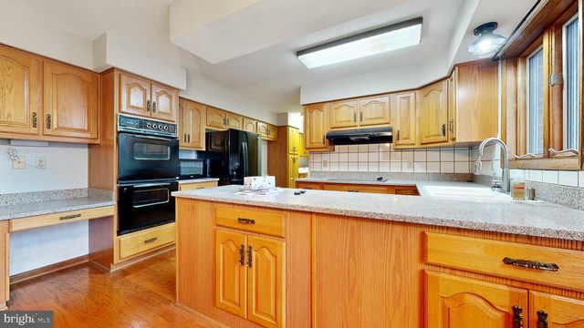 40 MARSTON DR, Martinsburg, WV 25403