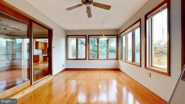 40 MARSTON DR, Martinsburg, WV 25403