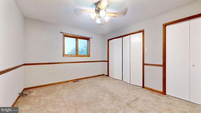 40 MARSTON DR, Martinsburg, WV 25403