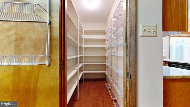 40 MARSTON DR, Martinsburg, WV 25403