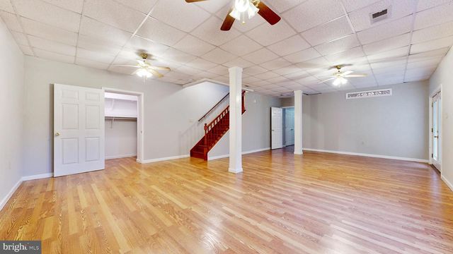 40 MARSTON DR, Martinsburg, WV 25403