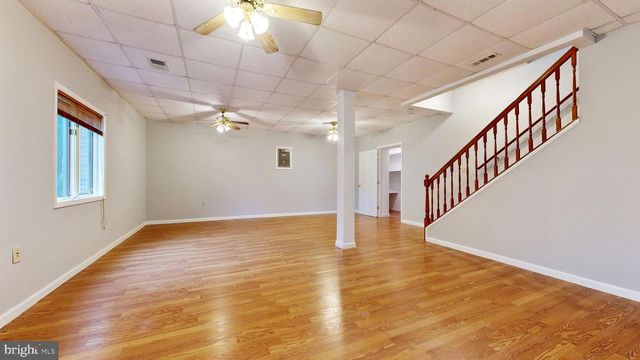 40 MARSTON DR, Martinsburg, WV 25403